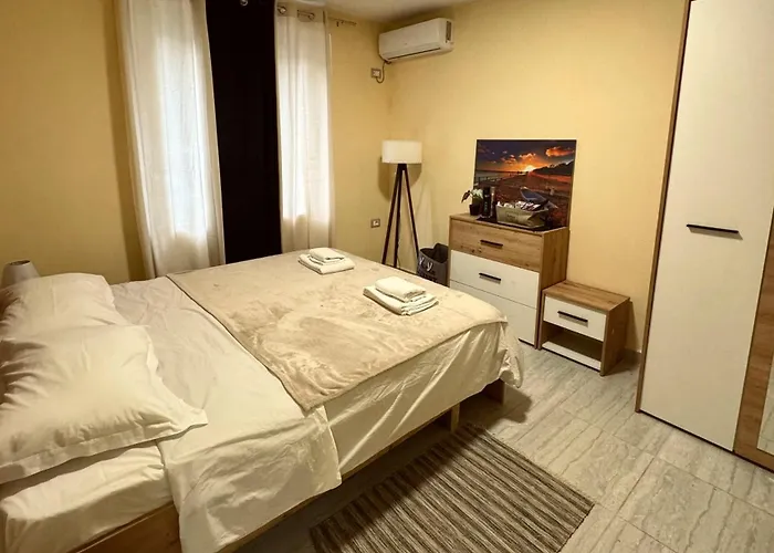 Urban Apartment In Blloku